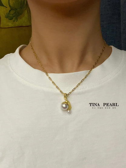 TINA Jewelry Creative Pearl collection Girl with pearl earrings