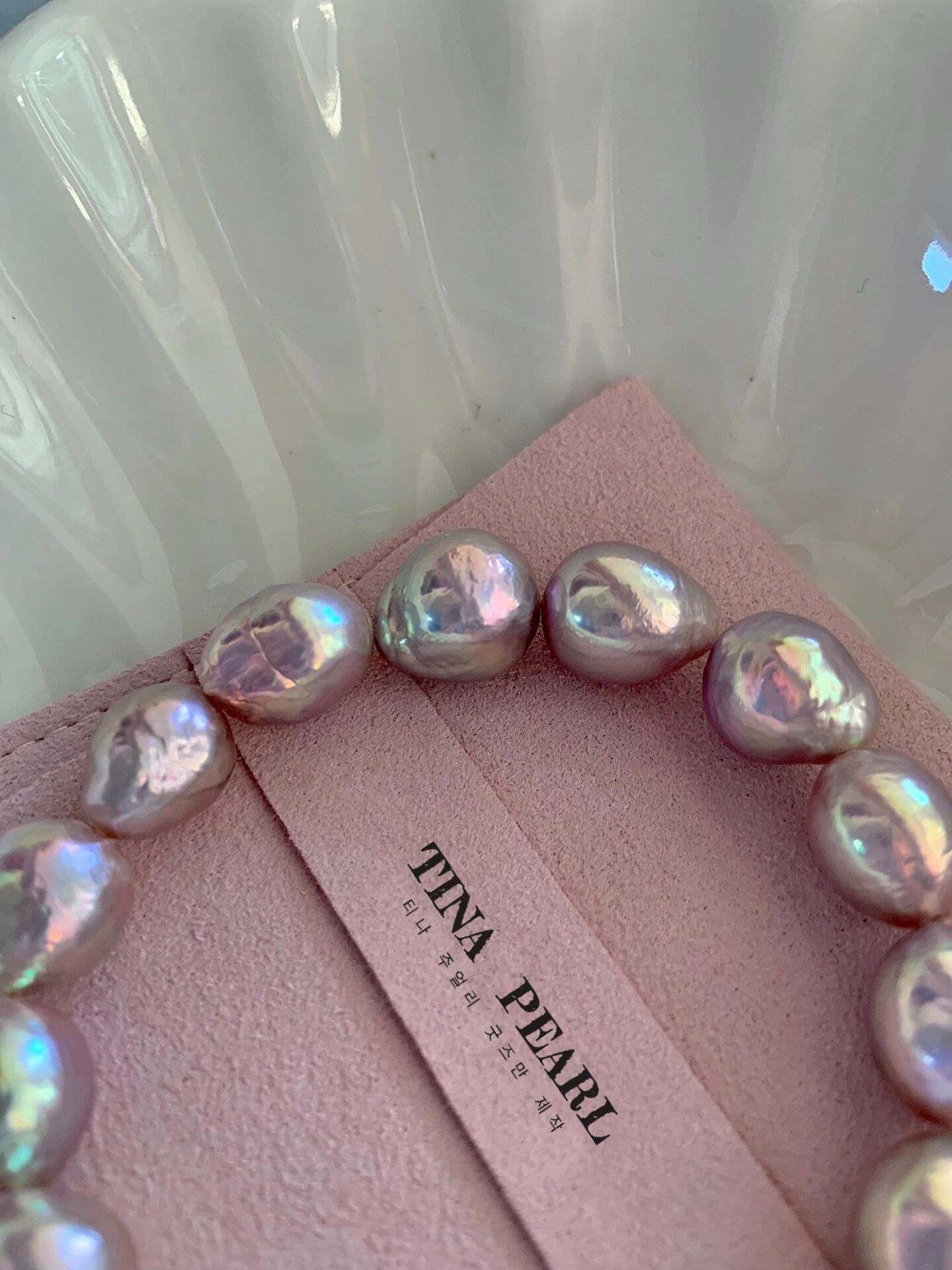 Natural mirror gloss fresh water pearl bracelets, candy color, each piece carefully selected, sparkling. Accessories are made of S925 silver
