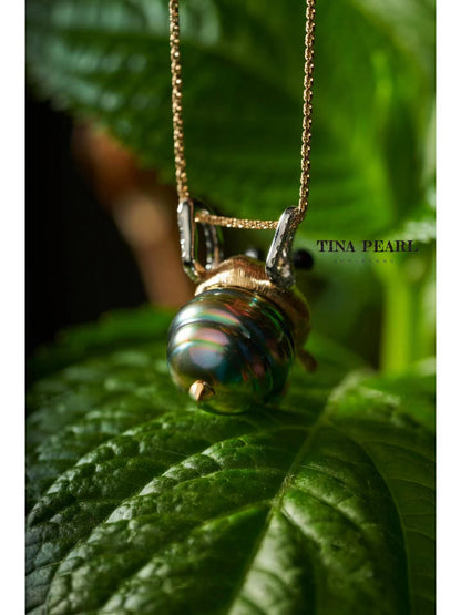 TINA Jewelry Creative Pearl collection, Tahiti Sea Pearl Bee Pearl Pendant