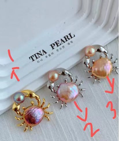 2024 nice nature pearls sliver with gold cute sea crab pendant