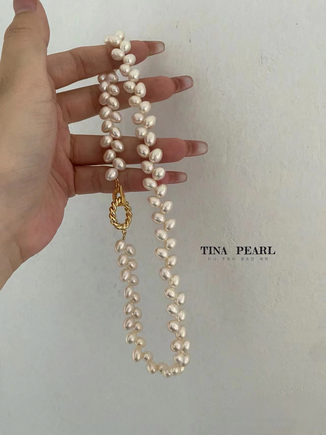 TINA Jewelry Natural fresh water pearlescent wheat necklace